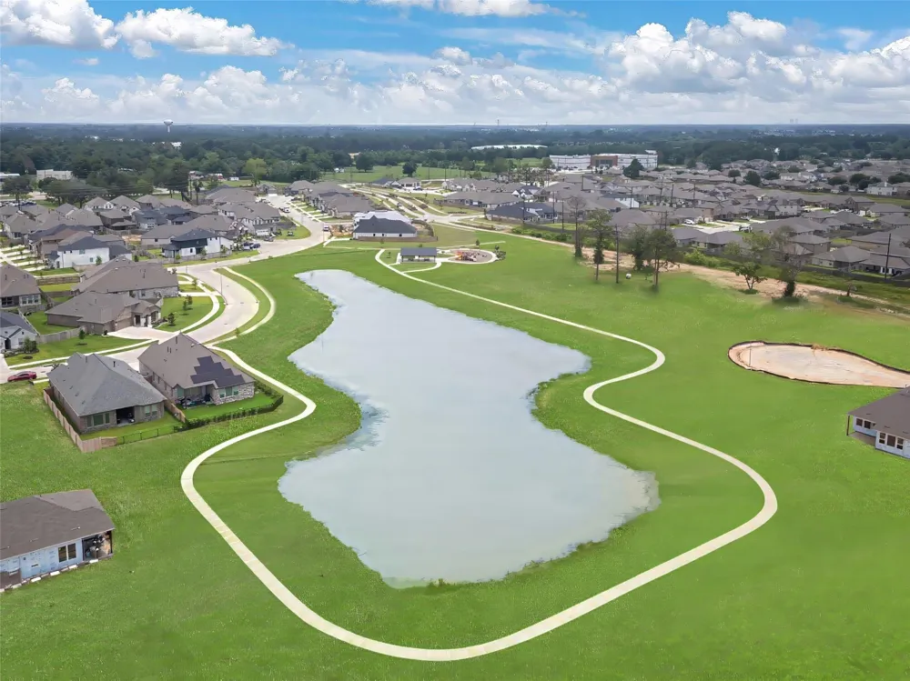 2327 Garden Arbor Tomball, TX 77375