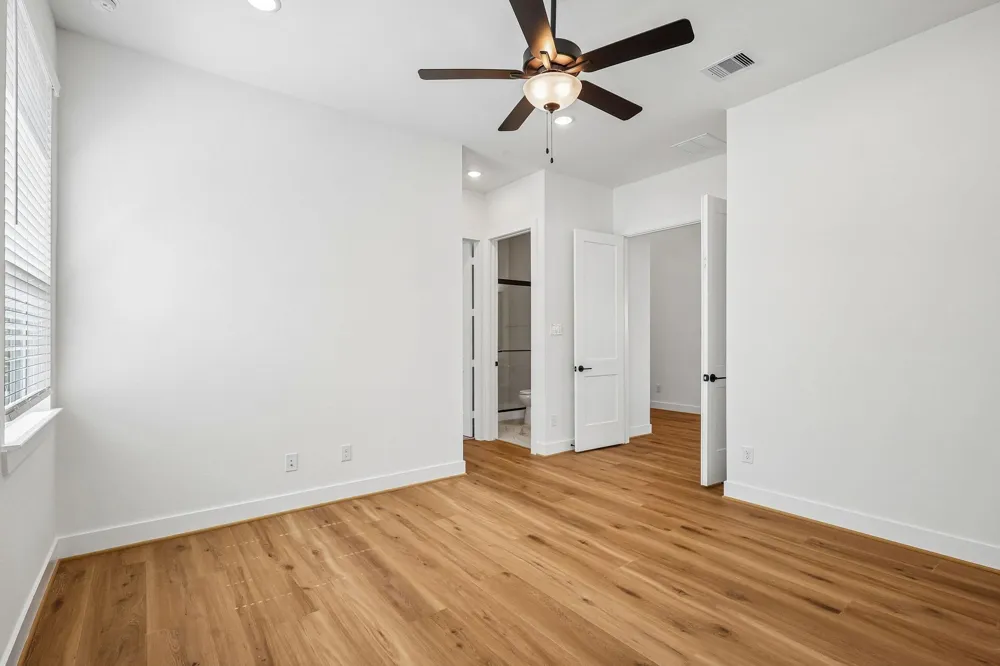 2327 Garden Arbor Tomball, TX 77375