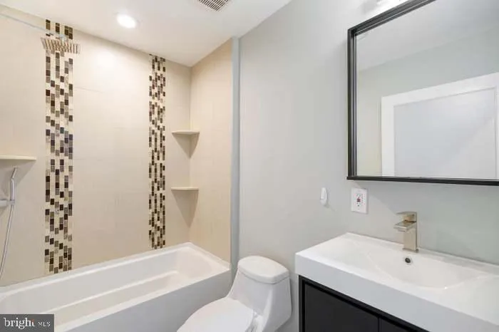 801 17TH STREET #2 Philadelphia, PA 19130
