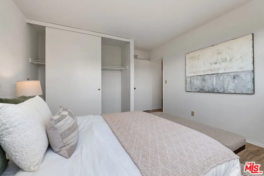 2537 Cordelia Road Los Angeles, CA 90049