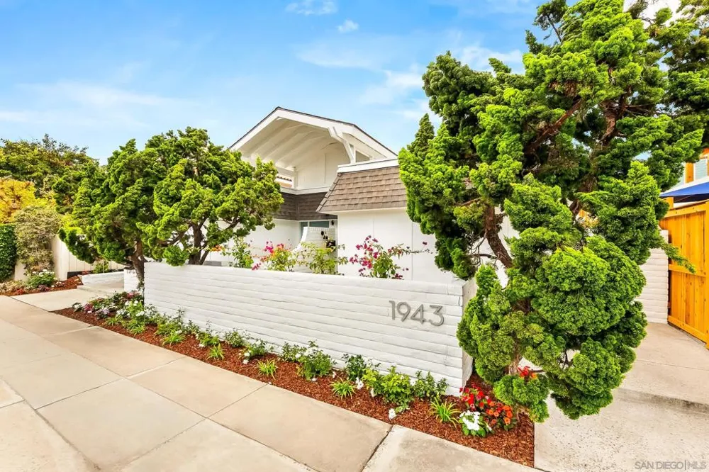 1943 Coast Del Mar, CA 92014