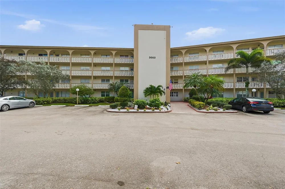 3003 Portofino Isle #B2 Coconut Creek, FL 33066