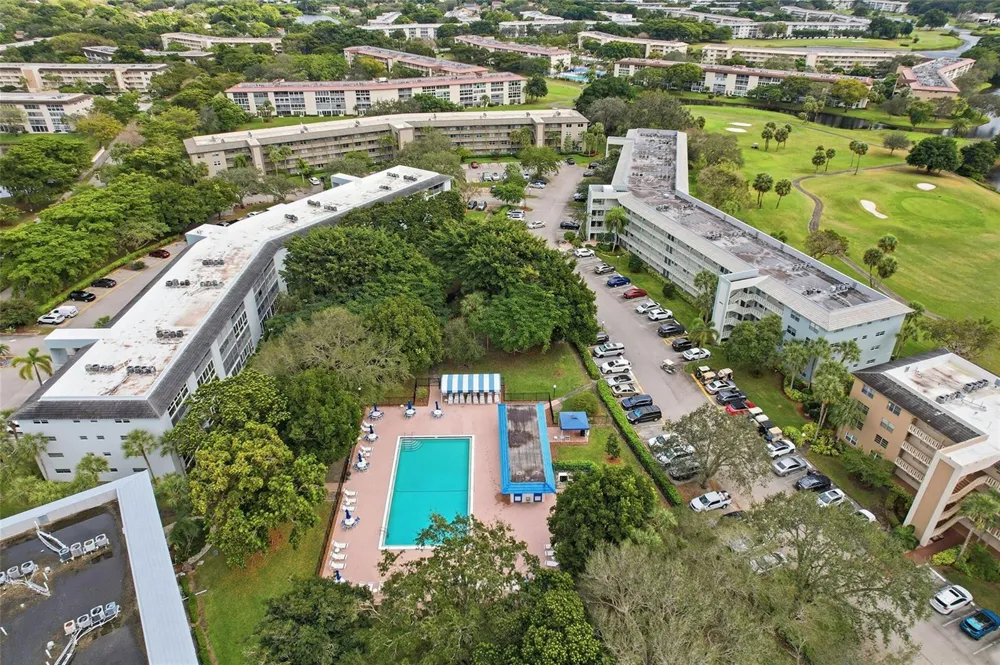3003 Portofino Isle #B2 Coconut Creek, FL 33066