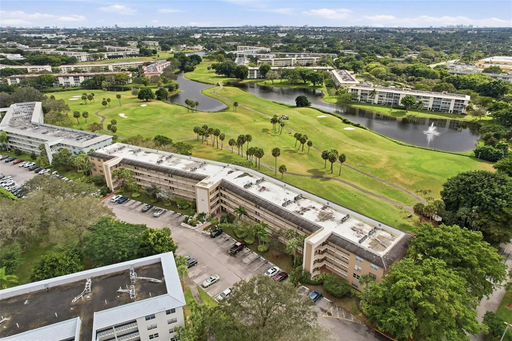 3003 Portofino Isle #B2 Coconut Creek, FL 33066