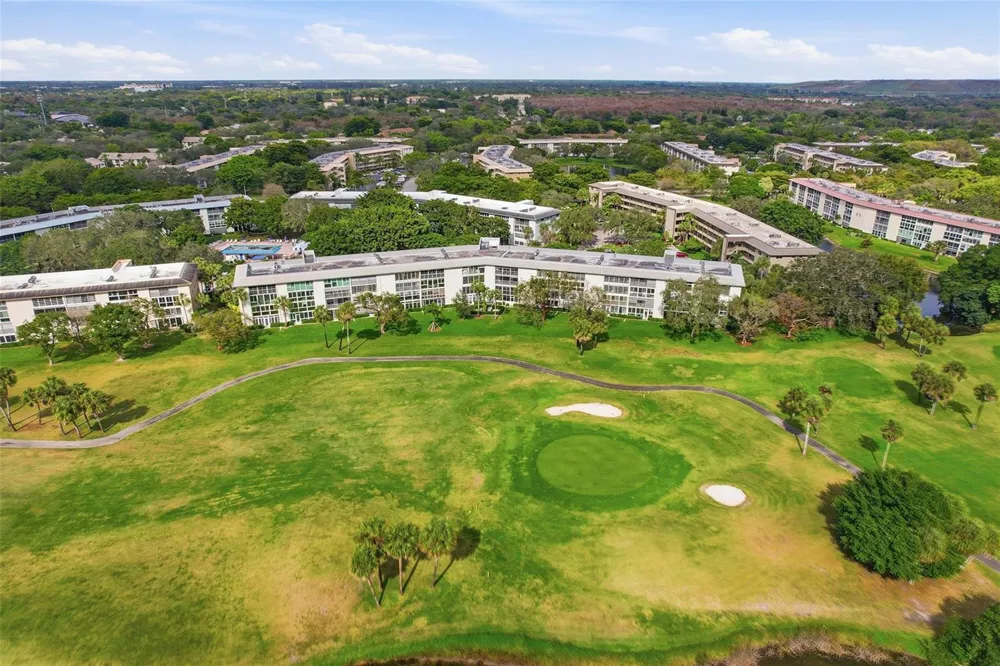 3003 Portofino Isle #B2 Coconut Creek, FL 33066