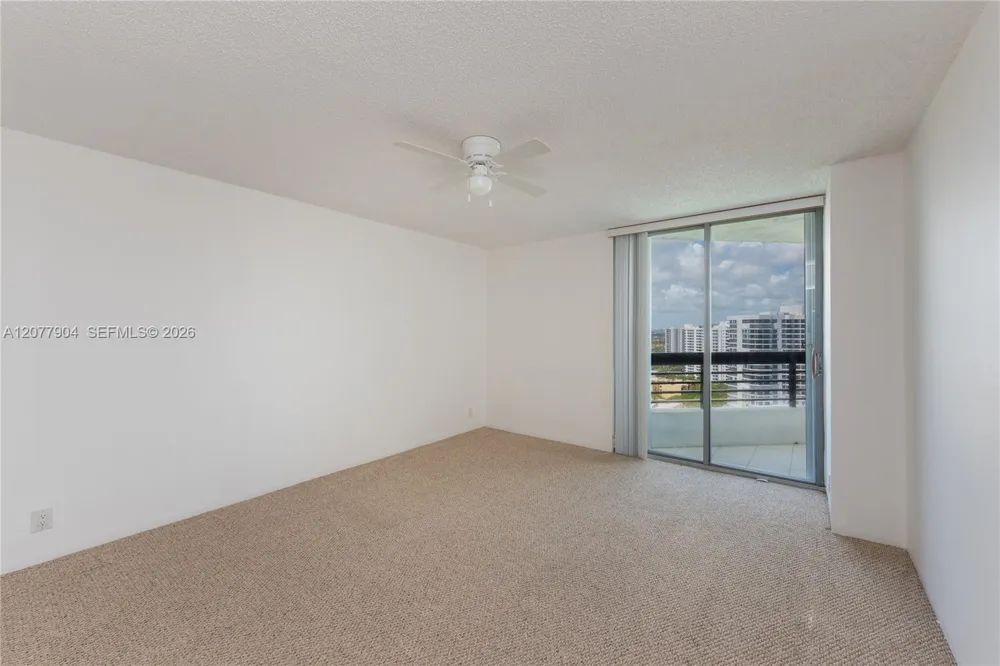 3500 MYSTIC POINTE DR #2202 Aventura, FL 33180