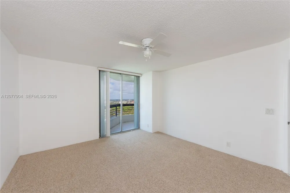 3500 MYSTIC POINTE DR #2202 Aventura, FL 33180