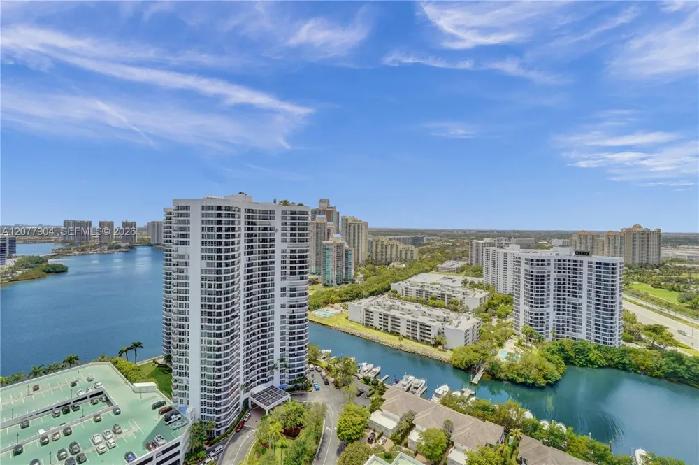 3500 MYSTIC POINTE DR #2202 Aventura, FL 33180
