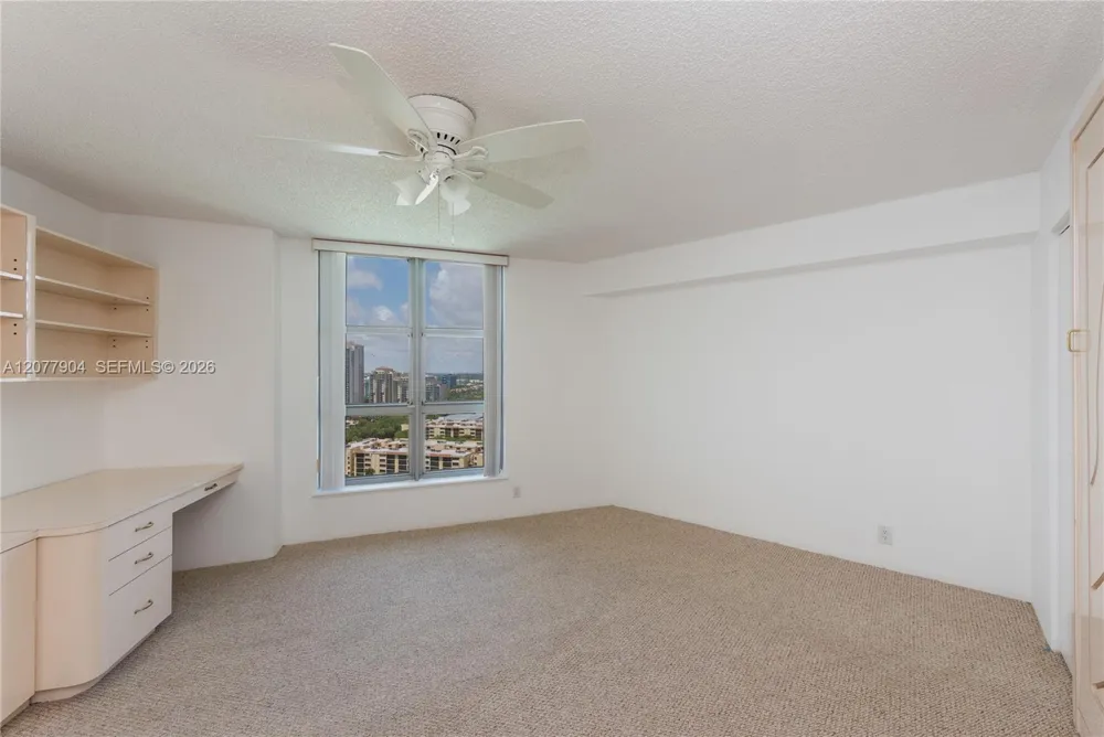 3500 MYSTIC POINTE DR #2202 Aventura, FL 33180