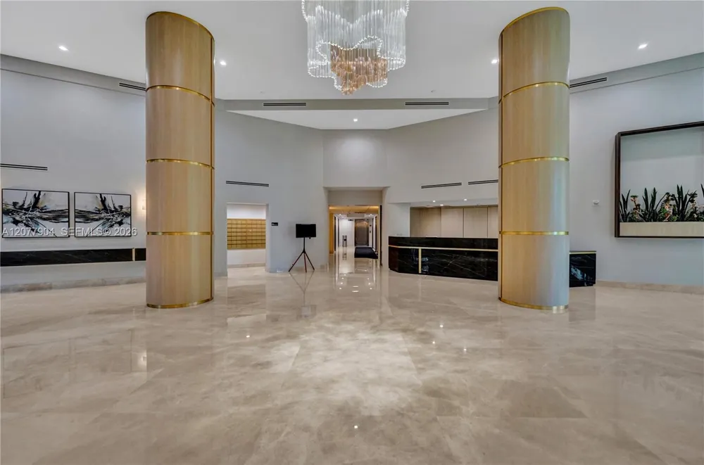 3500 MYSTIC POINTE DR #2202 Aventura, FL 33180