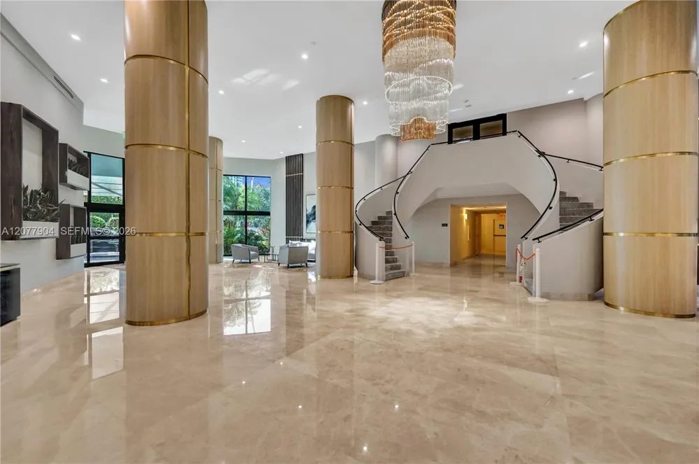 3500 MYSTIC POINTE DR #2202 Aventura, FL 33180