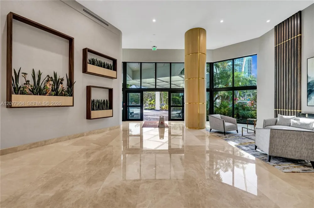 3500 MYSTIC POINTE DR #2202 Aventura, FL 33180