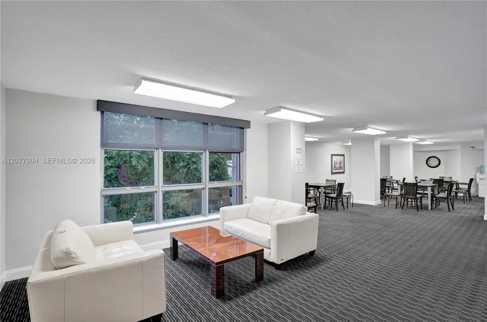 3500 MYSTIC POINTE DR #2202 Aventura, FL 33180