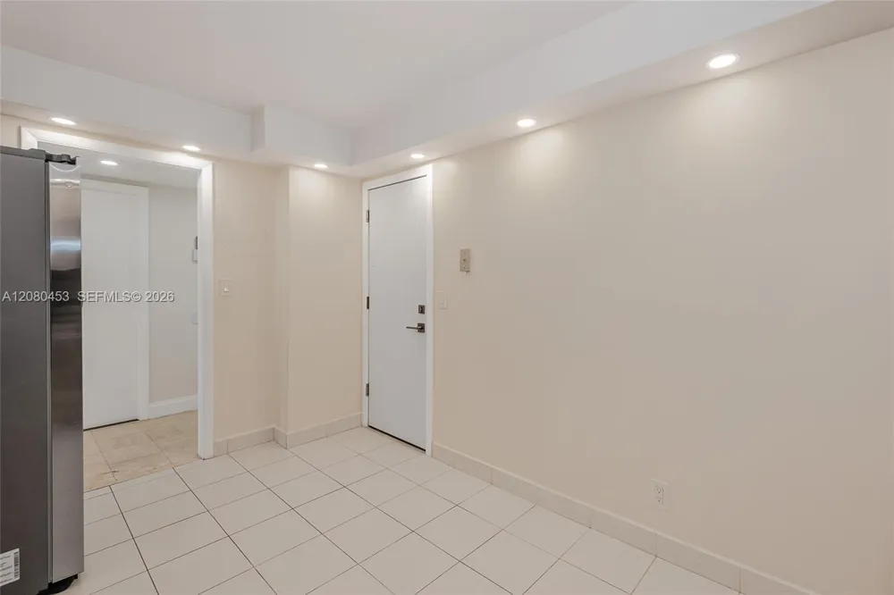 1904 S Ocean Dr #1807 Hallandale Beach, FL 33009