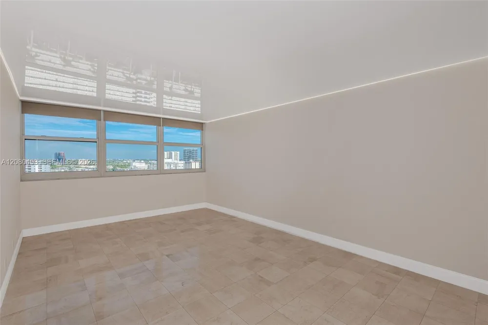 1904 S Ocean Dr #1807 Hallandale Beach, FL 33009