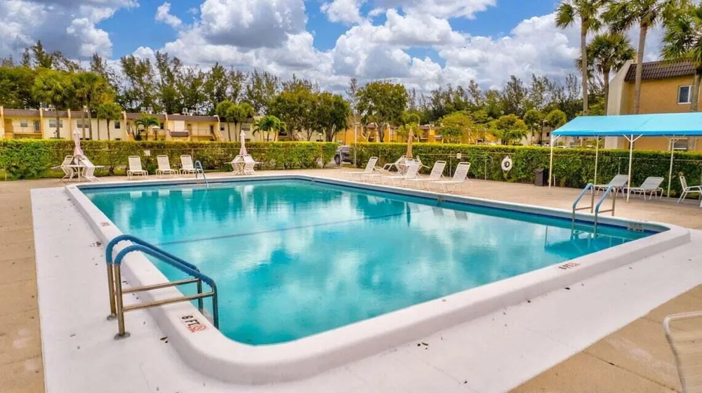 120 Lake Meryl Drive #220 West Palm Beach, FL 33411