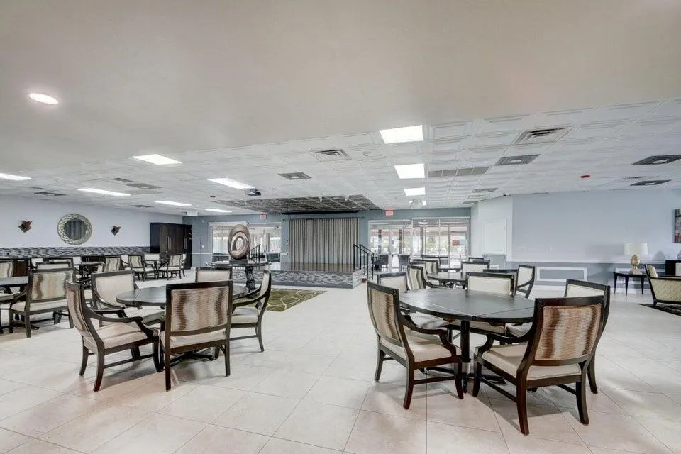 120 Lake Meryl Drive #220 West Palm Beach, FL 33411
