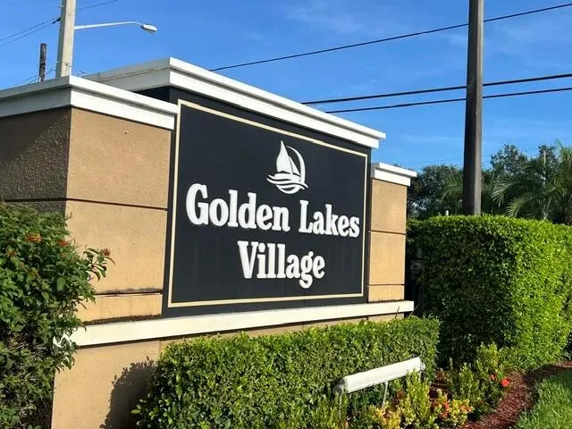 120 Lake Meryl Drive #220 West Palm Beach, FL 33411