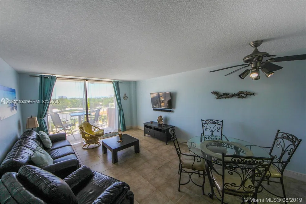 2350 NE 135th St #507 North Miami, FL 33181