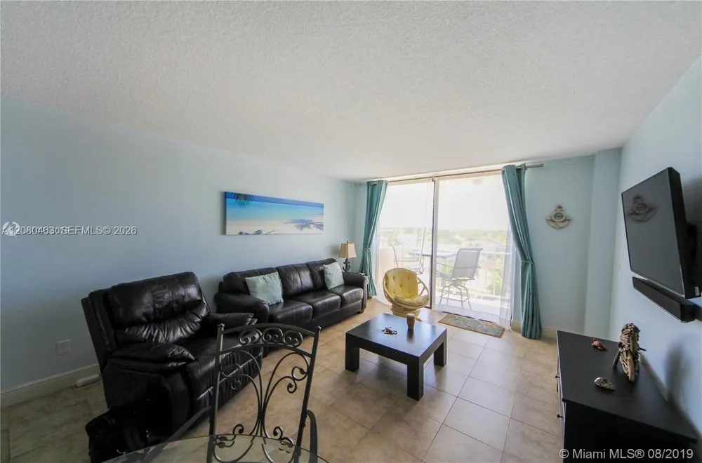 2350 NE 135th St #507 North Miami, FL 33181