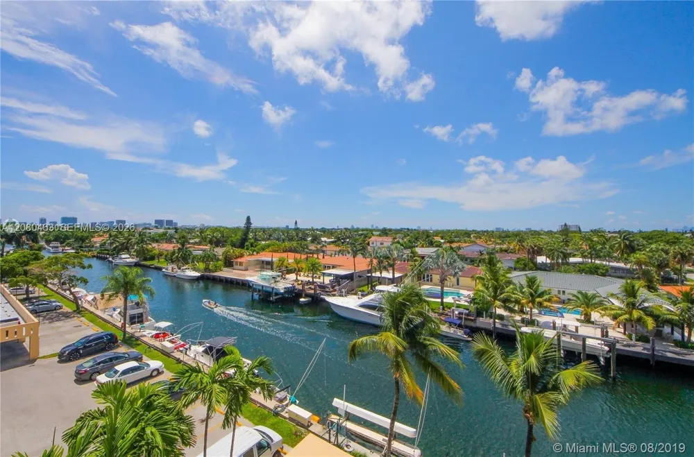 2350 NE 135th St #507 North Miami, FL 33181