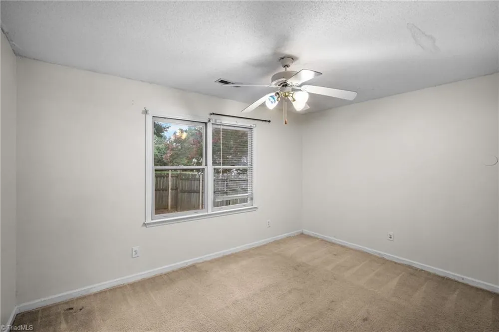 609 Forest Brook Drive Greensboro, NC 27406