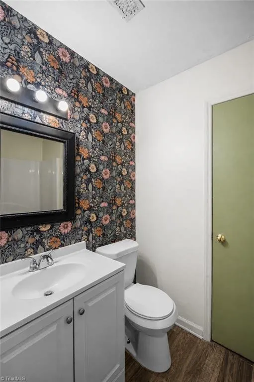 609 Forest Brook Drive Greensboro, NC 27406