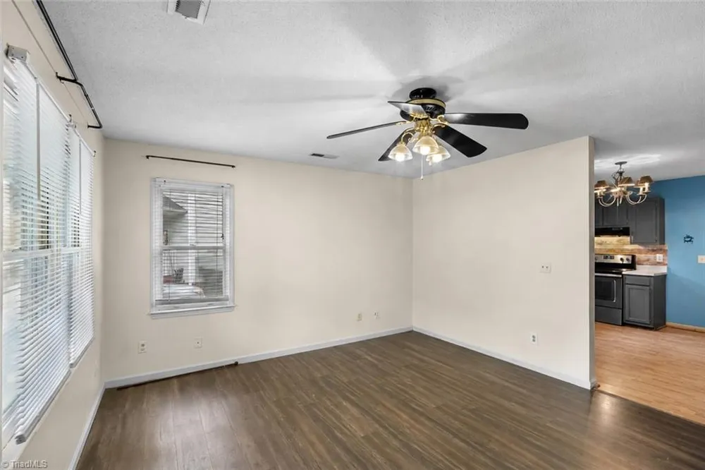 609 Forest Brook Drive Greensboro, NC 27406