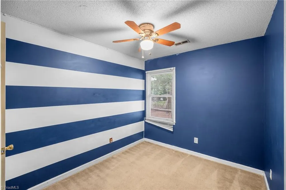 609 Forest Brook Drive Greensboro, NC 27406