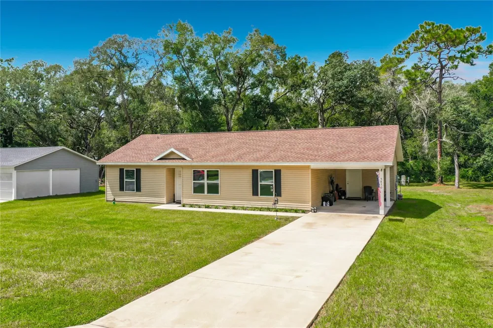 5870 SE 171ST COURT Ocklawaha, FL 32179