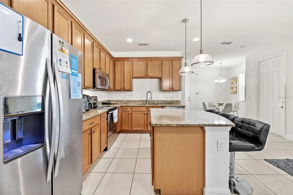 10155 EAGLE CREEK CENTER BOULEVARD Orlando, FL 32832