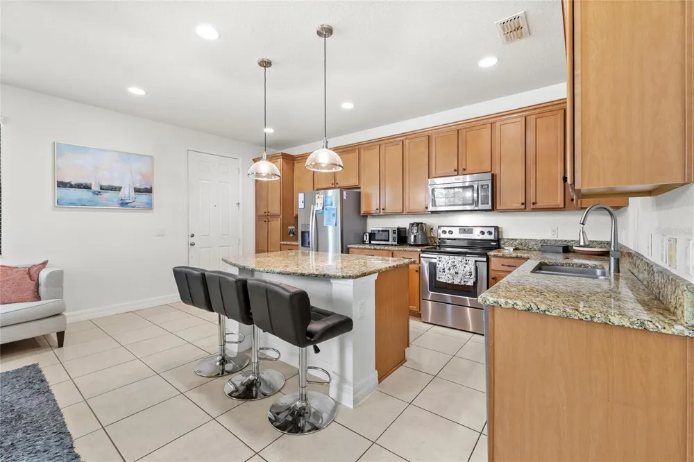 10155 EAGLE CREEK CENTER BOULEVARD Orlando, FL 32832