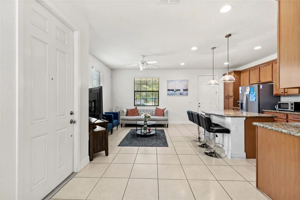 10155 EAGLE CREEK CENTER BOULEVARD Orlando, FL 32832