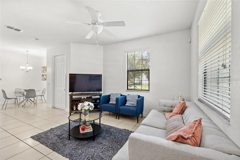 10155 EAGLE CREEK CENTER BOULEVARD Orlando, FL 32832