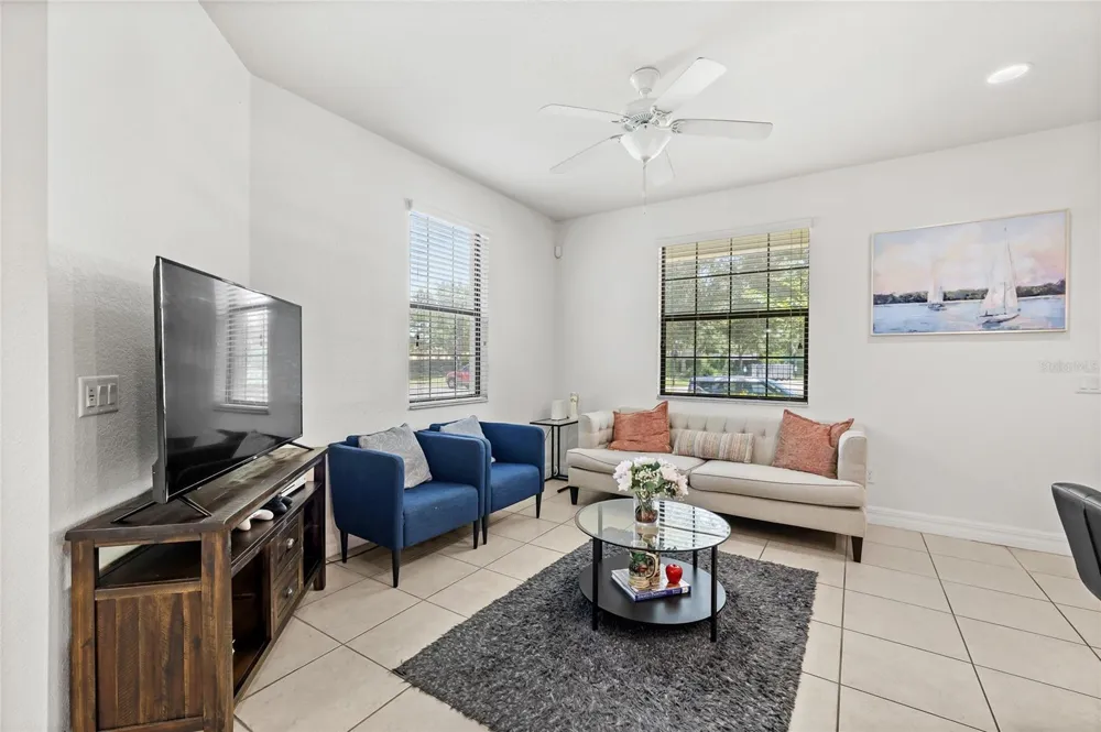 10155 EAGLE CREEK CENTER BOULEVARD Orlando, FL 32832