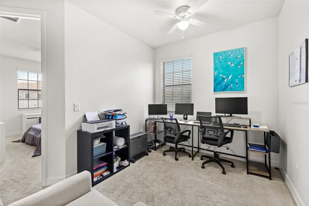 10155 EAGLE CREEK CENTER BOULEVARD Orlando, FL 32832