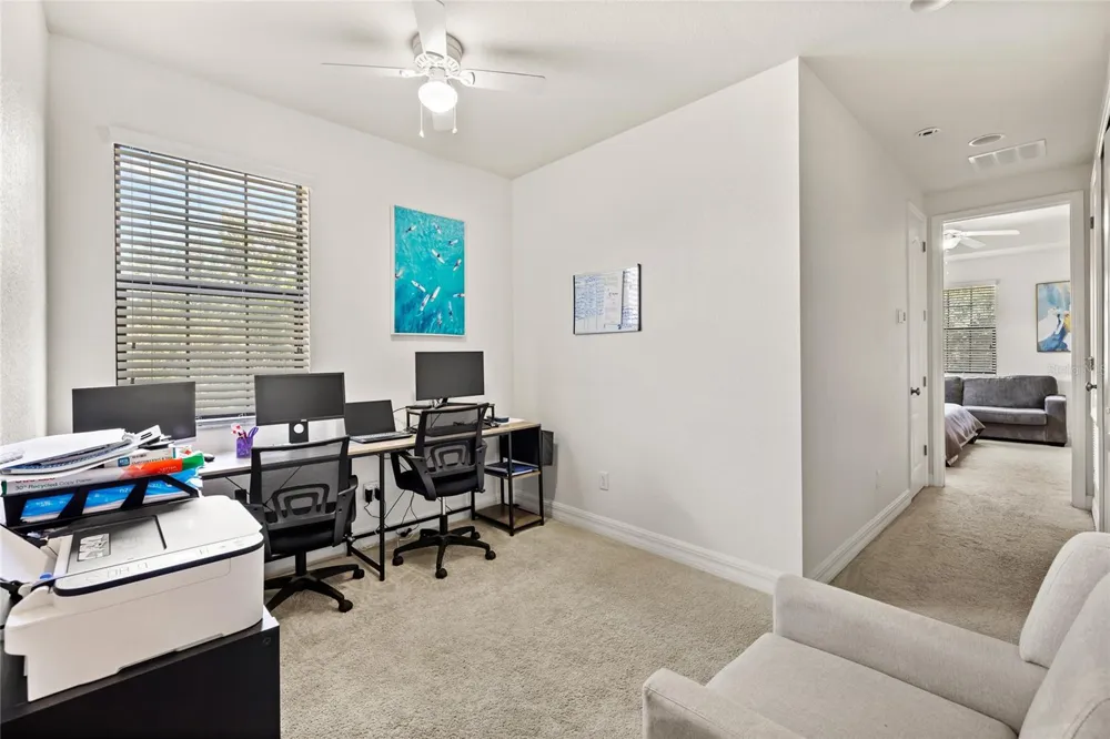 10155 EAGLE CREEK CENTER BOULEVARD Orlando, FL 32832