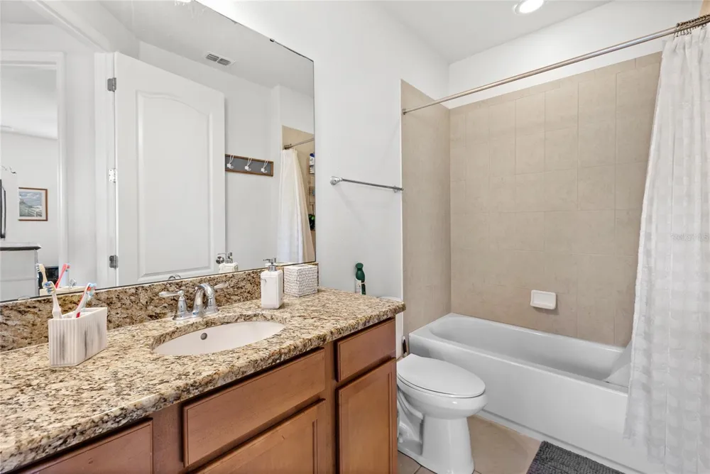 10155 EAGLE CREEK CENTER BOULEVARD Orlando, FL 32832