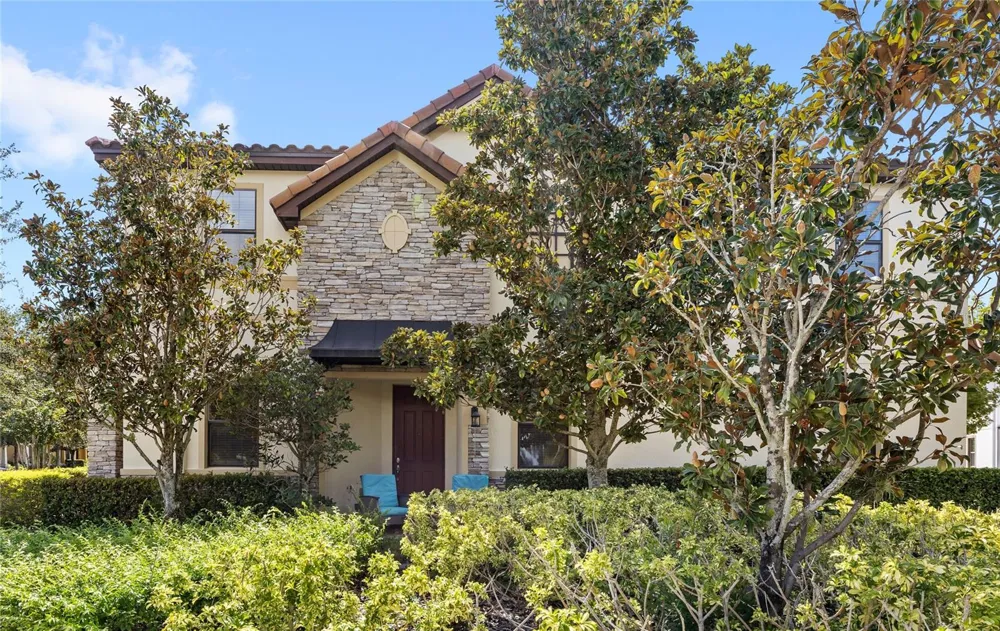 10155 EAGLE CREEK CENTER BOULEVARD Orlando, FL 32832