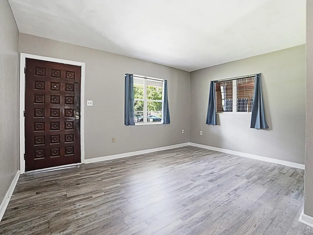 2014 HELMS AVENUE Leesburg, FL 34748