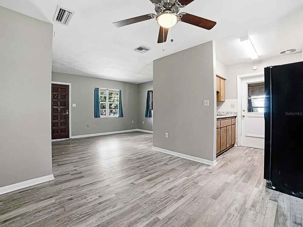 2014 HELMS AVENUE Leesburg, FL 34748