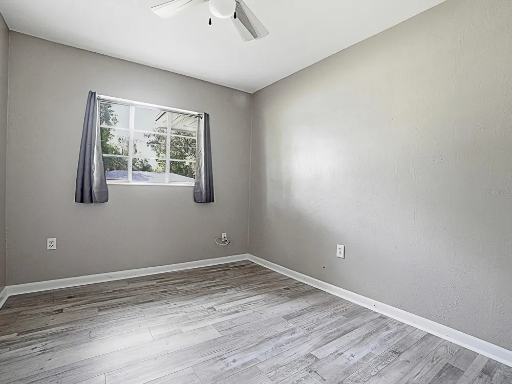 2014 HELMS AVENUE Leesburg, FL 34748