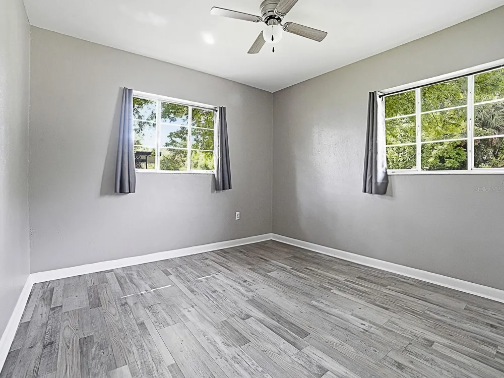 2014 HELMS AVENUE Leesburg, FL 34748