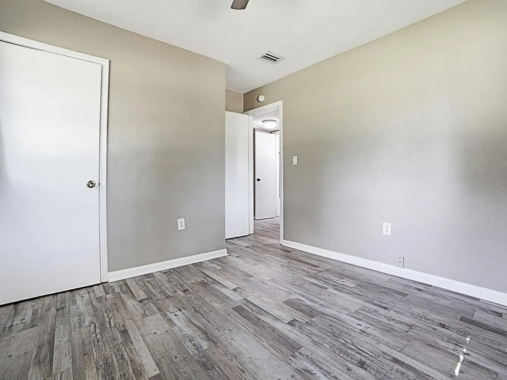 2014 HELMS AVENUE Leesburg, FL 34748