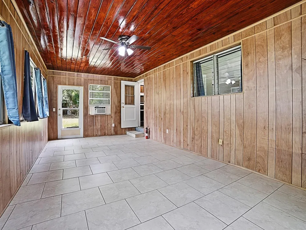 2014 HELMS AVENUE Leesburg, FL 34748