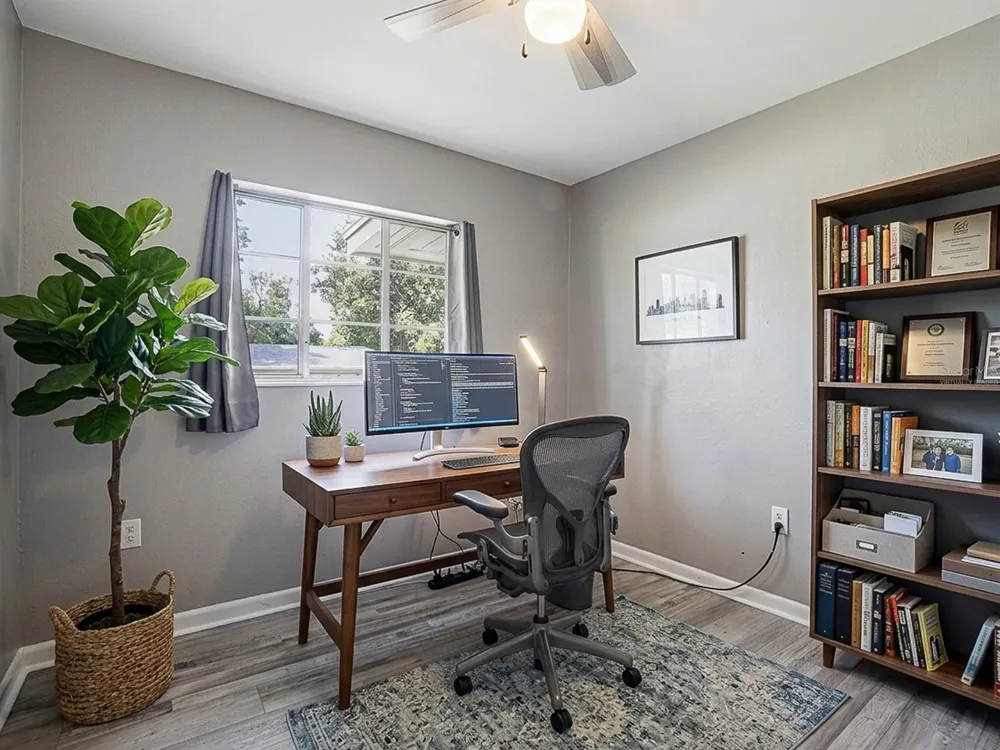2014 HELMS AVENUE Leesburg, FL 34748