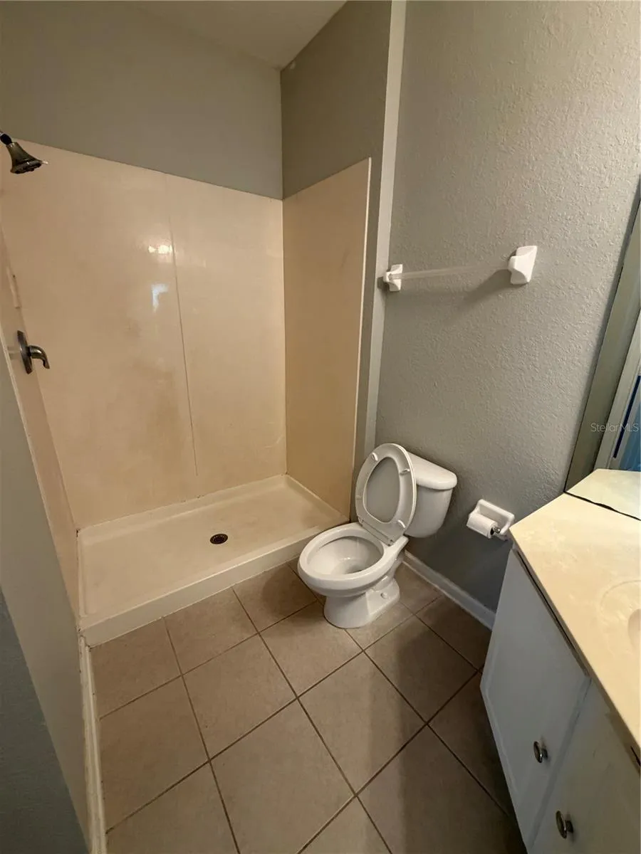 6434 CAVA ALTA DRIVE #206 Orlando, FL 32835