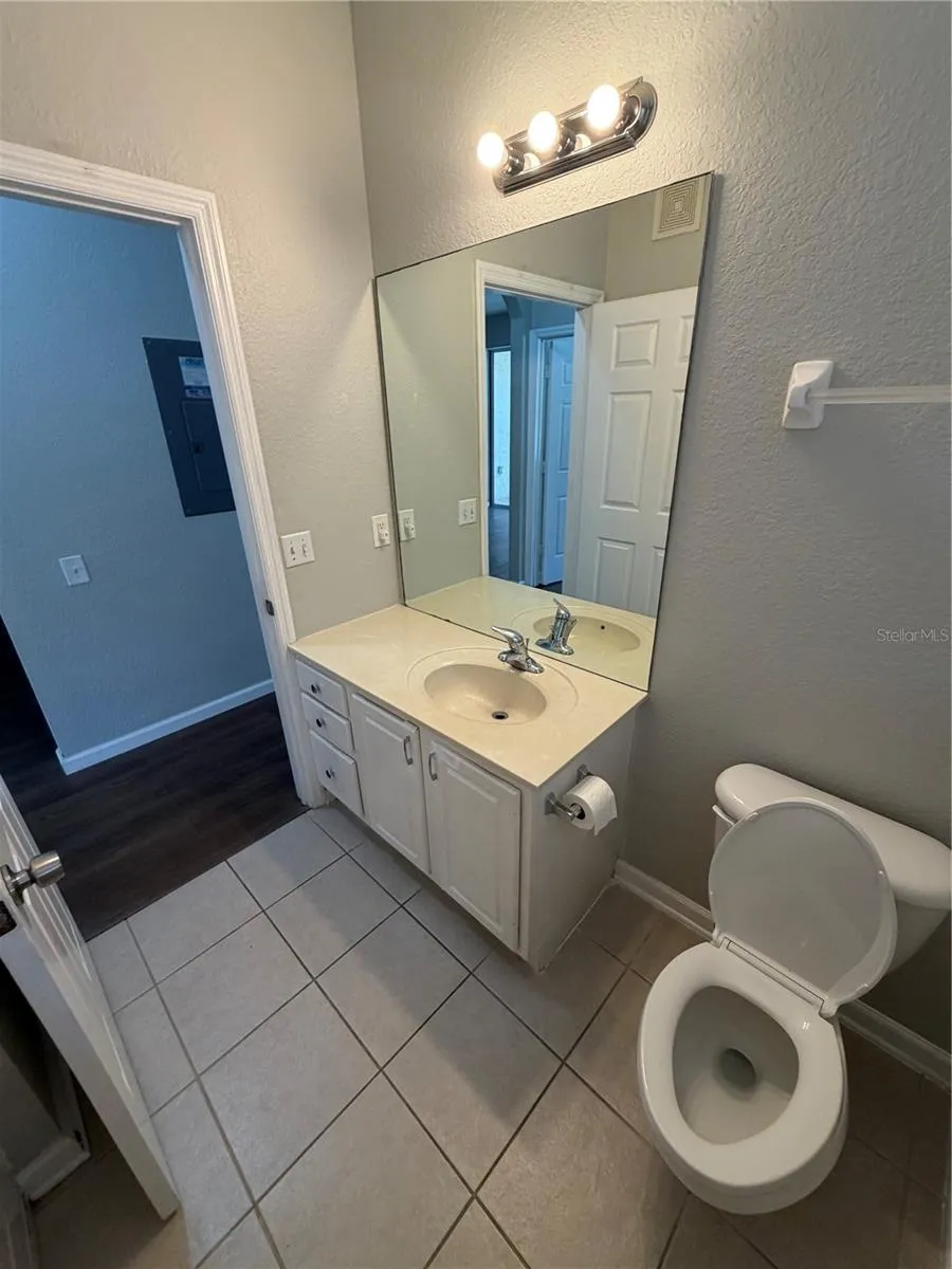 6434 CAVA ALTA DRIVE #206 Orlando, FL 32835