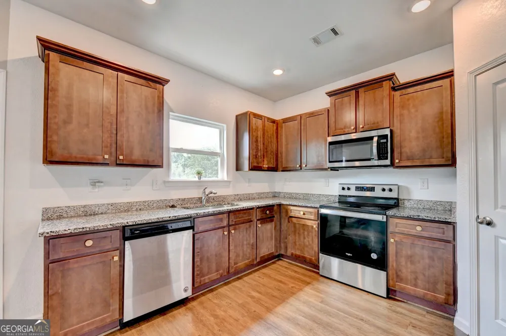 784 Fitzroy DR Athens, GA 30606
