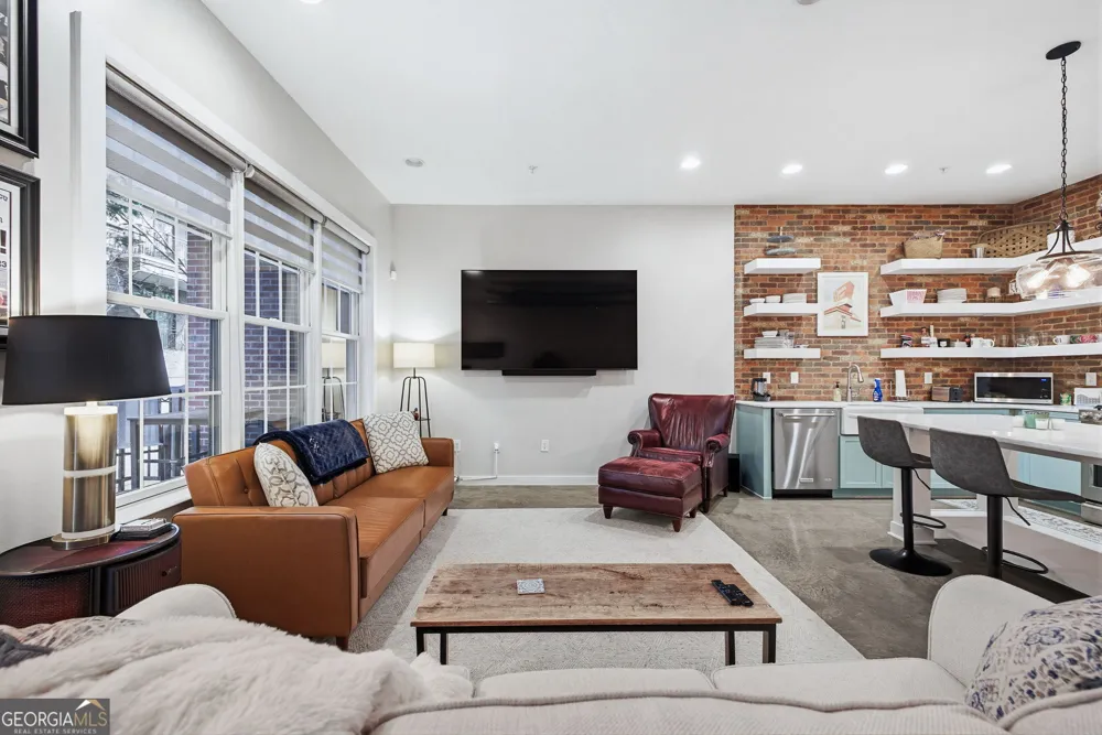 680 Greenwood AVE NE Atlanta, GA 30306